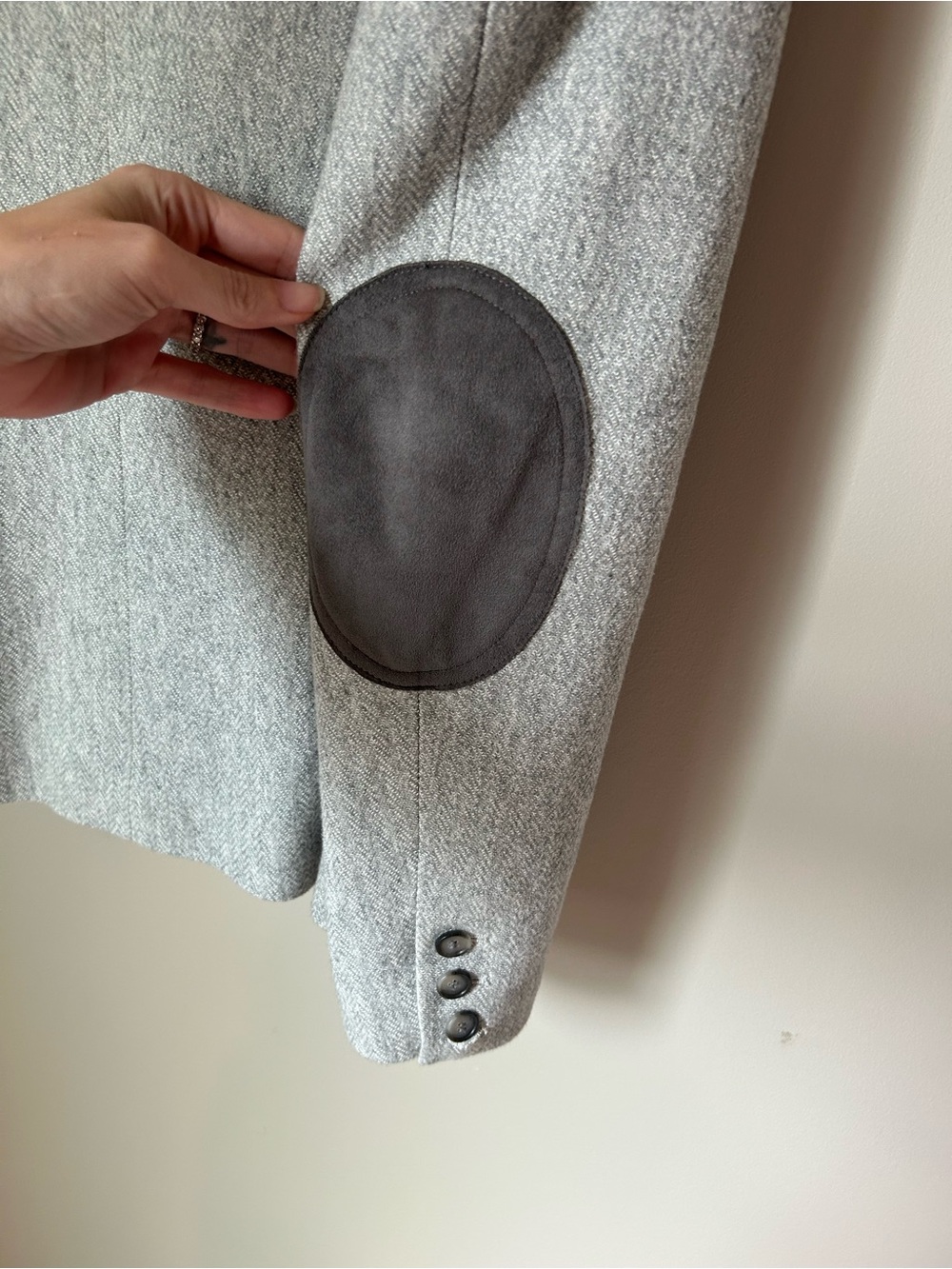 LOFT Gray Herringbone Blazer Size 2 Faux Suede Elbow Patches - Picture 3 of 6